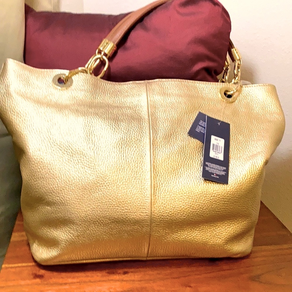 NWT Gold Leather Tommy Hilfiger bucket bag.